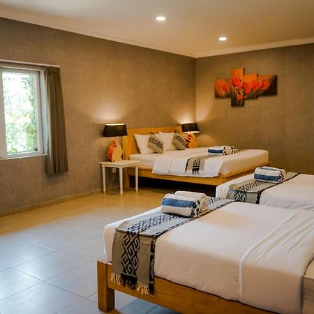 Coconut Lodge Resort Jepara Exterior foto